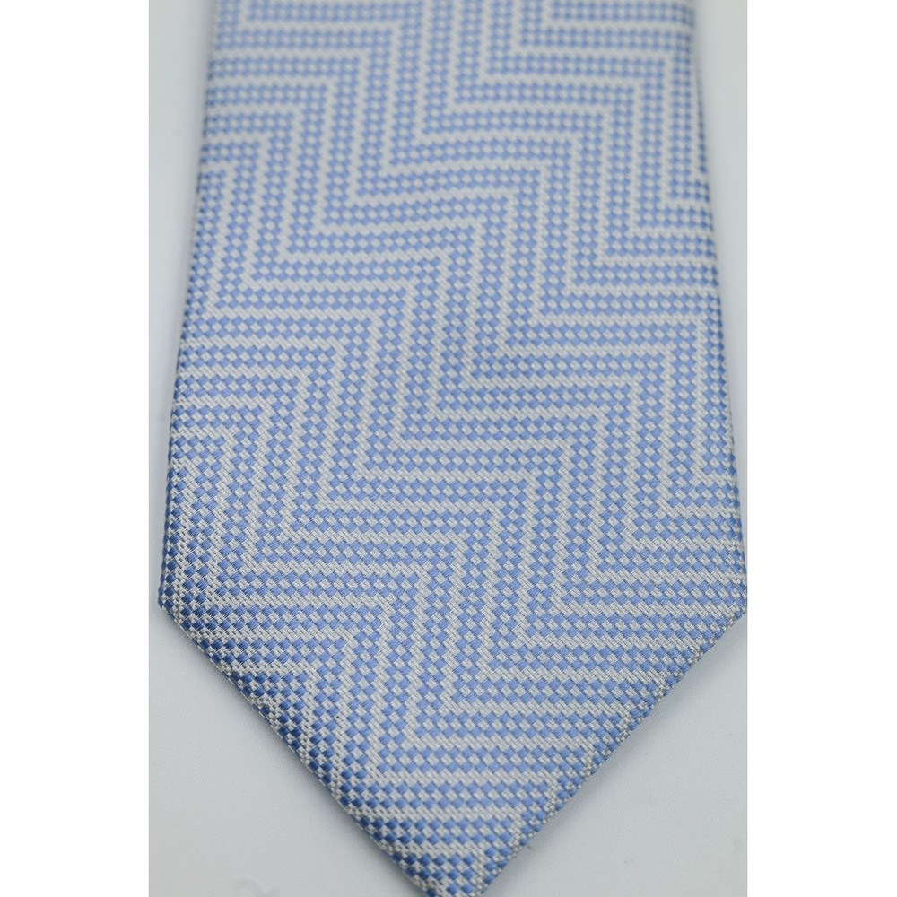 Charles Tyrwhitt Mens Silk Tie Light Blue White Chevron Zigzag Geometric London